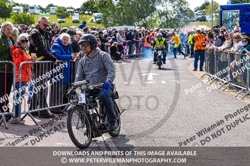 Vintage motorcycle club;eventdigitalimages;no limits trackdays;peter wileman photography;vintage motocycles;vmcc banbury run photographs